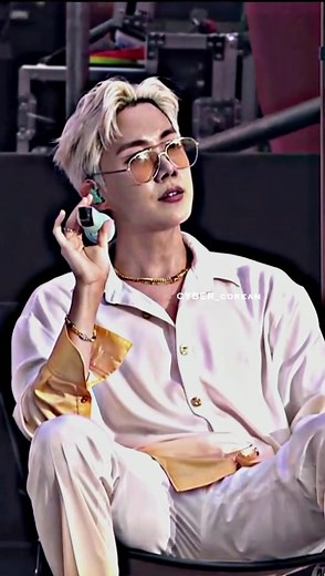 #cybercorean #jhope #hobi #beggin #junghoseok