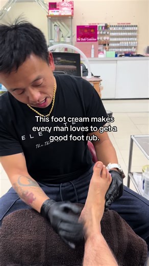 Best Rejuvenating Foot Cream for Relaxing Foot Rubs