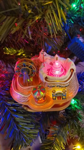 Hallmark 2003 Polar Coaster Keepsake Ornament