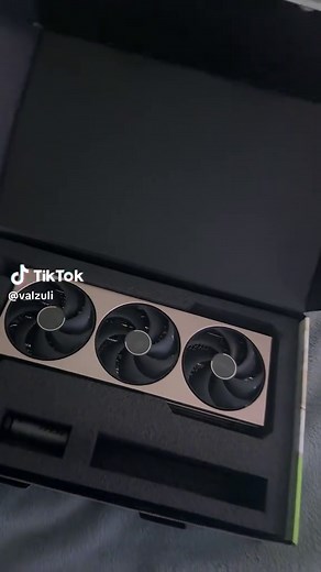 Nvidia 5090 Graphics Card Performance at 2000 FPS