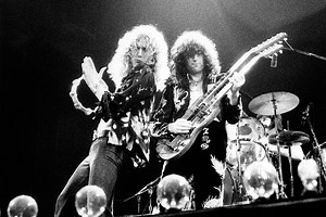 Led Zeppelin may have plagiarised part of ‘Stairway To Heaven’, judge rules