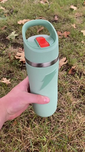 Gatorade’s Stainless Steel bottles keep drinks cold for 24 hours. A must-have for back to school!