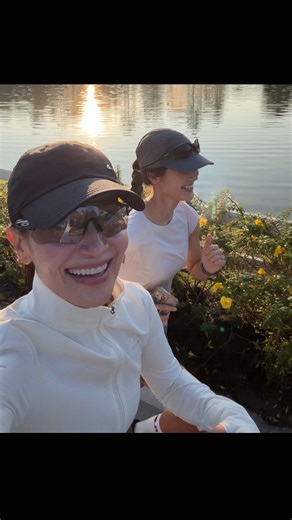 st ✿ on Instagram: "Complete ชีวิตนักวิ่งแล้ว @annethong 🤍 🙏🏽 @oad.anon"