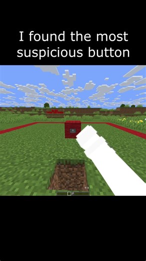 This button does NOTHING😭😭😭#minecraft #gaming