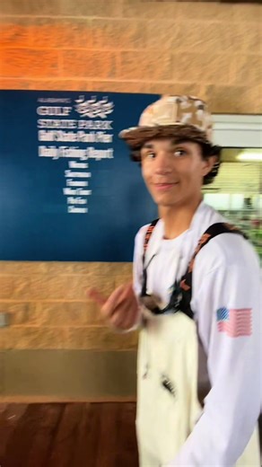 Pier record snapper #fypシ #icatchbigfishnga #fishing #pier #redsnapper @251_cam @Marshall @Chasemcbride87 net man