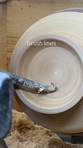 太田 志保/Shiho Ota on Instagram: "授業納めでした。 締めの授業は轆轤です。 前回の続きで合鹿椀を作りました。 課題の漆塗りがだいぶ遅れているので冬休みに遅れを取り戻したいと思います。 Today was the last class of the year. The content is woodturning. I made gōroku (合鹿) bowls. From tomorrow, I will be on winter break for 3 weeks. As a matter of fact, I am quite behind in the production of my assignment. So I will make as much progress as possible during the winter break. #urushi #traditionalcraft #woodturning #lacquer #woodturner"