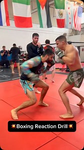 10K reactions · 11 shares | Boxing Reaction Drill 壘 The drill is essential for developing quick reflexes, hand-eye coordination, and mental focus. It also helps to improve your overall physical fitness and agility. 1 min Round 30 sec Rest Switch Sides Follow @horaciocft . . . . . #mma #mmafighter #ufcfighter #strikking #striker #boxing #boxingtraining #fyp #foryou #foryoupage #viral | Horacio Gutierrez | Facebook