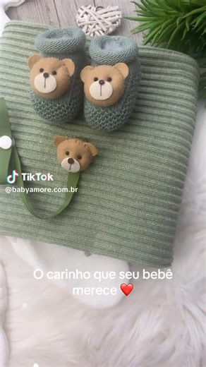 Amore Saídas de Maternidade Personalizadas on Instagram: "Cada primeira roupinha é um carinho que ficará na memória para sempre! ✨ Pagamento facilitado: até 6x sem juros ou 5% de desconto à vista. Enviamos para todo Brasil e exterior. 📞 (19) 98963-4747 🌐 www.babyamore.com.br #bebêamore #saidamaternidade #tricotbebe #mantadebebe #macacaobebe modabebe"