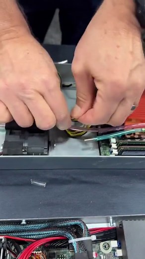 Chilldyne provides direct-to-chip liquid cooling that never leaks, meets rising data center power densities, and has a lower CAPEX and OPEX than air cooling. Their trick is the use of negative pressure. Demo from SC22. #data #technology #liquidcooling #sc22 #storage #datacenter #cloud #chilldyne | StorageReview