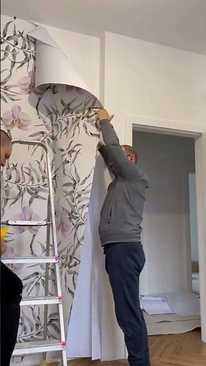 Perfekte Wände in Minuten – so einfach geht’s mit selbstklebender Tapete!