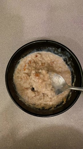 Quick and Easy Quaker Instant Oatmeal Breakfast Recipe