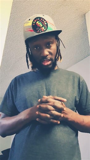 What’s the difference between notebook and facebook? #facebook #what #difference #notebook #gags