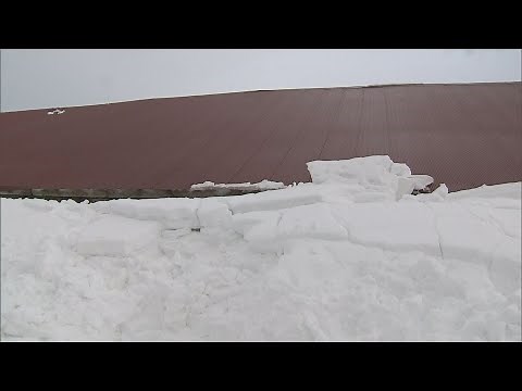 屋根の雪が一気に・・・気温上昇し落雪事故 名寄市で男性雪に埋まり重体【HTB北海道ニュース】