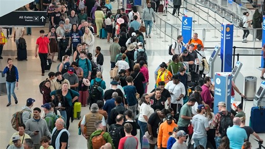 Travelers stuck in long security lines amid TSA staffing shortages, partial government shutdown