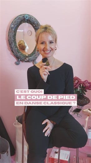 Fit’Ballet on Instagram: "Dans le vocabulaire de la danse classique, il y a le coup de pied. Cette ligne si recherchée qui part du tibia jusqu’aux orteils n’est pas qu’esthétique : elle te facilitera la vie au moment de monter sur pointes. D’autres expressions de la danse classique que tu aurais envie qu’on t’explique ?"