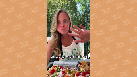 White Chicken Chili Nachos