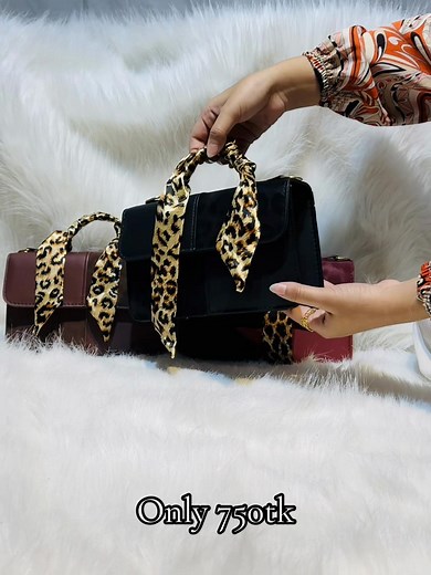 Trendy Bag Collection for Fashion Enthusiasts