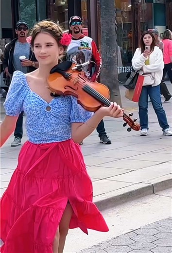 Karolina Protsenko's Dreamy Violin Performance