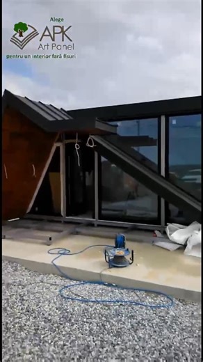 APK Art Panel on Instagram: "Birou container modular amenajat cu AApanel Standard pe tavan și AApanel Big pe perete, panou decorativ stil lambriu din MDF modern. Montaj ușor, finisaj în timp record și soluție clară, fără cheltuieli ascunse, potrivită pentru spații modulare și birouri contemporane. 🔧 Montaj ușor, finisaj în timp record, fără praf și pierdere de timp 📞 Contact: +40733318008 / +40747977446 🌐 www.aapanel.ro ✉️ contact@aapanel.ro #apkartpanel #aapanel #lambriu #panouridecorative #