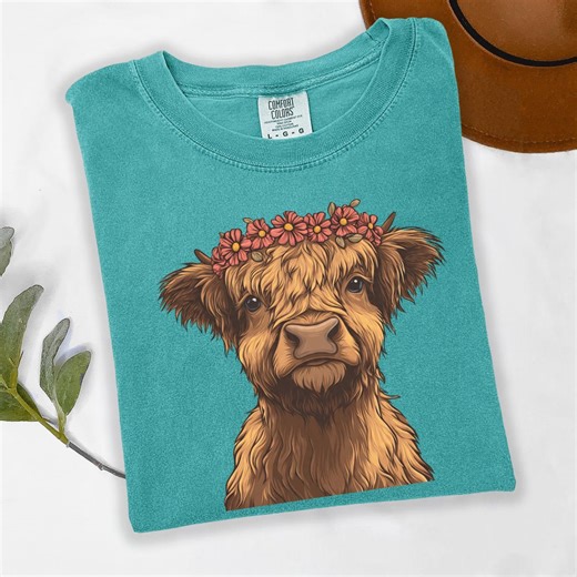Highland Cow Floral T-shirt | Cute Cow Flower Crown Graphic Tee | Cottagecore Boho Cow Shirt | Gift for Cow Lovers - Etsy