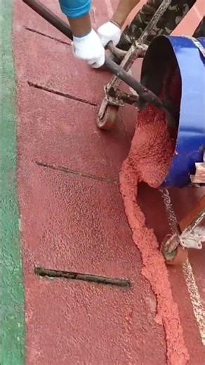 Colored sand leveling process using specialized machine #industrialprocess #materials