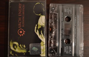 Arch Enemy - Burning Bridges