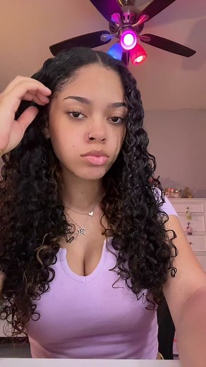 Umm ima make my pigtails buns when it dries, but you can do whatever #curlytok #denmanbrush #curlroutine #curlyhair #tutorial #fyp