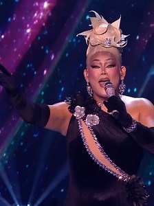 Jasmine Rice's Stunning Golden Buzzer Performance at BGT 2025