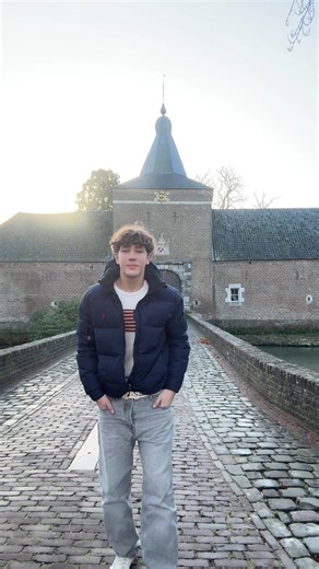 Outfit of the Day 🍾🥂⚜️.#OOTD #ralphlauren #stockholmstyle #goldengoose #winterpuffer