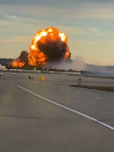 BREAKING: Video shows crash of UPS Flight 2976 while taking off from Louisville International Airport in Kentucky credit BNONews | SRS Clips