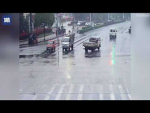 Oxygen Gas Cylinder Blast.