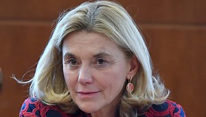 Elisabetta Belloni lascia la guida dei servizi segreti: annuncio e motivo. Governo spiazzato dalla decisione