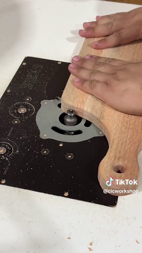 Crafting Wooden Paddles on the Router Table
