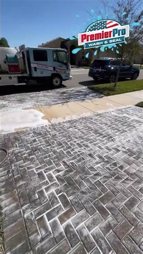 Driveway & Patio Power Washing in Valencia del Sol | Wimauma FL