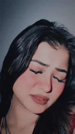 “Kàs̱ħħħ*🤍” on Instagram: "Chahne Se Ðił Bhar Gaya Hainn😢 #instagram #viralreel #shayeri #trending #selflove"