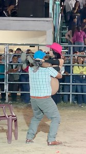 A pero ponlo a guardar un contacto en el celular no puede 🤣🤣, otro rollo el abuelo como que ya había practicado. A qué más lo pueden poner y no lo hace ?? | Samuel Morales Jr.