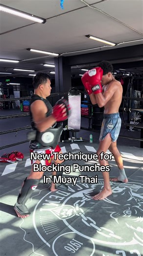 Muay Thai Training on Defending Punches better , during my Padwork workout session today in class! 🥊 Real Muay Thai Training | Thailand 🇹🇭 📍 Tutorials • Sparring • Padwork 🔥 Fight-tested drills & techniques for all levels 👊 Perfect for Nak Muay, MMA fighters, kickboxers & boxers 📈 Improve your striking — raw content straight from Thailand 🎥 Follow for daily Muay Thai content that hits different #muaythai #muaythaicontent #muaythaitraining #boxingworkout #padwork