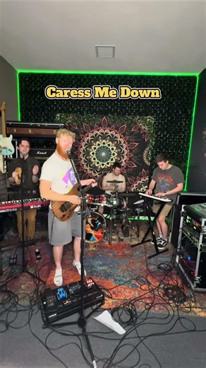 That’s that lovin’ sound! #sublime #livemusic #cover #music #reggae