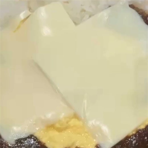 絶好調食堂 on Instagram: "カムカムカレー始めました。トロ玉炙りチーズは少し玉子で辛さがなくなるので卓上の辛さMIXで調節してください。昨日からの出前館、早速ご注文していただいたお客様ありがとうございます。これからもお客様に喜んでもらえる商品創りしていきます。応援お願いします。#北見 #北見市#北見グルメ #北見ディナー#北見カレー #道東グルメ #北海道グルメ#ハンバーグ #絶品ハンバーグ#肉スタグラム #肉料理#手作りハンバーグ#北見飲み #飲み放題あり #飲み放題安い#夜ごはん #夜ご飯記録 #お酒飲めなくても大丈夫 #夜定食 #食事だけでもOK"