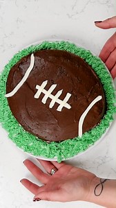2.6K views · 21 reactions | FOOTBALL CAKE 1 15 ounce box cake mix, any flavor Milk, water and eggs to make the cake (called for on the box) 1 16 ounce can chocolate frosting 1 16 ounce can vanilla frosting Green food coloring 癩 https://www.crazyforcrust.com/football-cake-tutorial/ | CrazyforCrust | Facebook