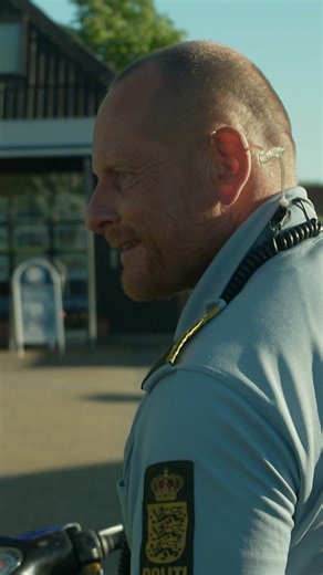 En knallert der larmer leder til fund af cannabis i hjelmrummet. Politinæsen svigter ikke! Sæsonpremiere på Politijagt onsdag 20.00 på Kanal 5 | Kanal 5