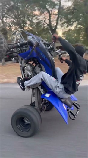 450 wheelie #4wheeler #tricks #bikelife #automobile #yfz450r
