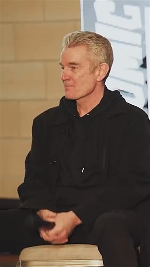 He’s got two tickets to Iron Maiden baby 🎶 Don’t miss James Marsters this July at Comic Con Manchester, could we get him to do this again? 👀 | Comic Con Manchester