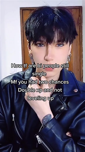 I'm guessing you Bi yourself #lesbians #single #androgynous #gay #lesbiansoftiktok