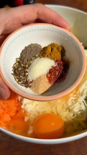 1.3K views | Low-Carb Baked Vegetable Wrap This Low-Carb Baked Vegetable Wrap is one of my go-to favorites! It's made with a veggie-packed base (no flour!), filled with creamy garlic cream cheese, ham, and #food #foryou #fblifestyle #cook #viral #trending #viralreels | Jacksin | Facebook