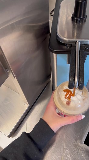 How to Make a Caramel Moolatte at Dairy Queen