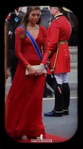 #Netherlands🇳🇱 : Her Royal Highness Princess Alexia of the Netherlands in Prinsjesdag. The princess was brilliant!😍. I liked the one-handed glove with the dress 💜. Video edited by ©️ Noblesblogger. - [ #kingwillemalexander #kingwillem #kingwillemalexanderofthenetherlands #kingwillemalexanderofnetherlands #kingofnetherlands #netherlandskingdom #kingdomofnetherlands #queenofnetherlands #netherlandsroyalfamily #netherlandsroyals #theroyalfamily #queenmaxima #queenmaximaofnetherlands #queenmaxim