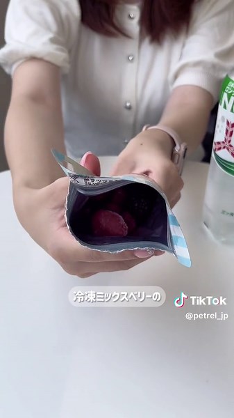 冷凍フルーツで簡単サイダー作り！