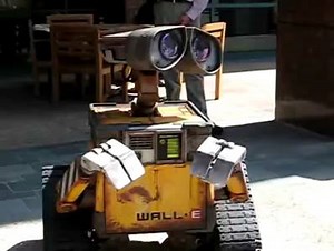 REAL Wall-E in DisneyLand! | Technology Innovation