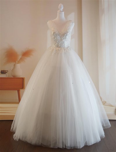Sparkly Tulle Ball Gown Wedding Dress, V Neck Beaded Bridal Gown - Etsy
